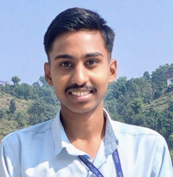 राजकीय महाविद्यालय खुंडिया के छात्र मुनीष कुमार ने सरदार पटेल यूनिवर्सिटी में किया टाप                                      टाप 10 में बनाया अपना 7वां स्थान