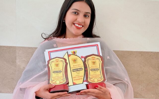 नारी की सिमरन ने पंजाब यूनिवर्सिटी में एम.ए संगीत में किया टॉप
